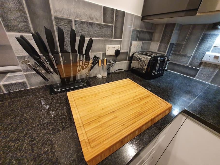Luton Town Centre Executive Apartment Extérieur photo
